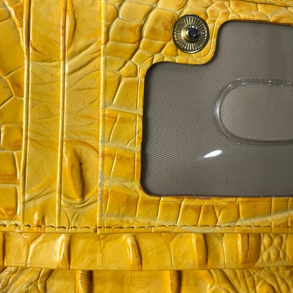 Brahmin Debra Yellow Melbourne Leather Wristlet Wallet Purse Authentic Croc - Picture 8 of 10